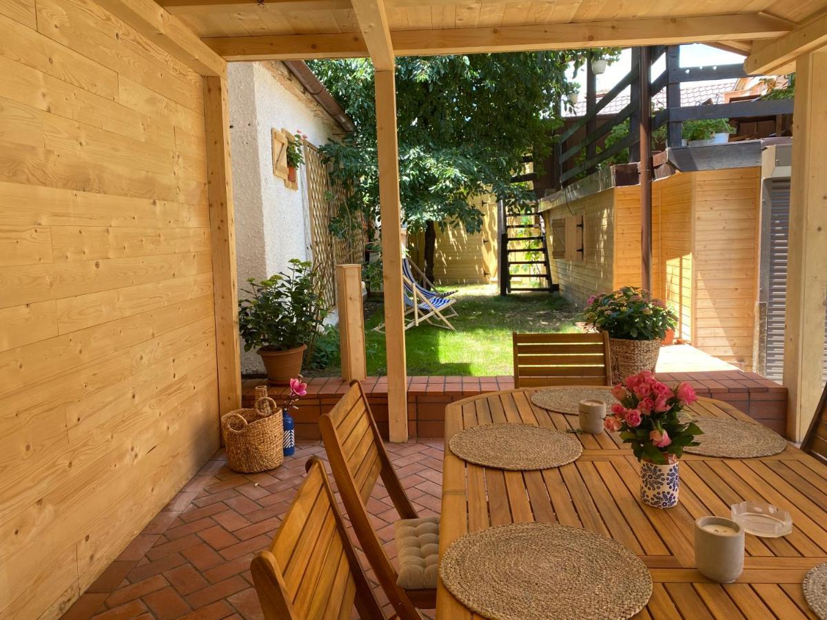 Victoria Gasthaus Rasnov - Charming Vacation House In Rasnov Eksteriør billede